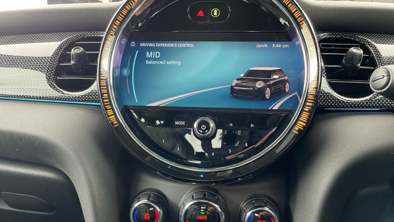 MINI Hatchback 1.5 Cooper Exclusive 5dr Auto Petrol Hatchback